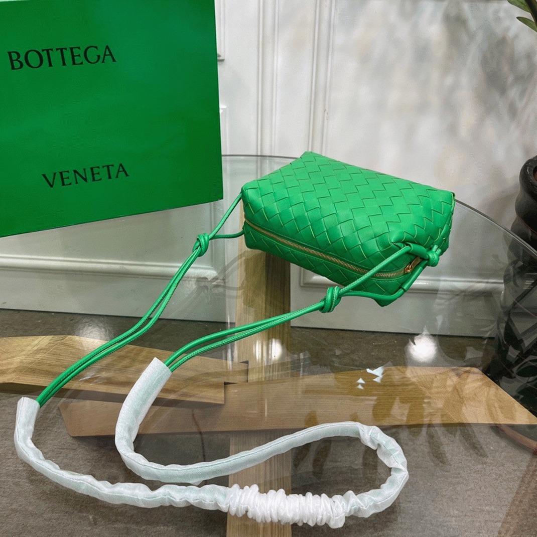 Replica B0tt*ga Ven*ta Loop Small Bag Green