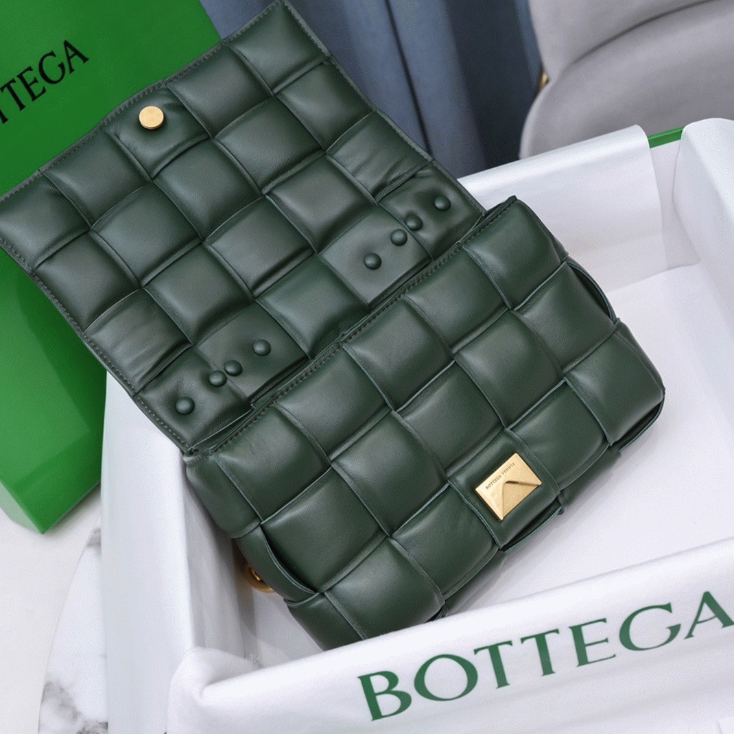 Top Quality Replica B0tt*ga Ven*ta Chain Cassette Bag In Raintree