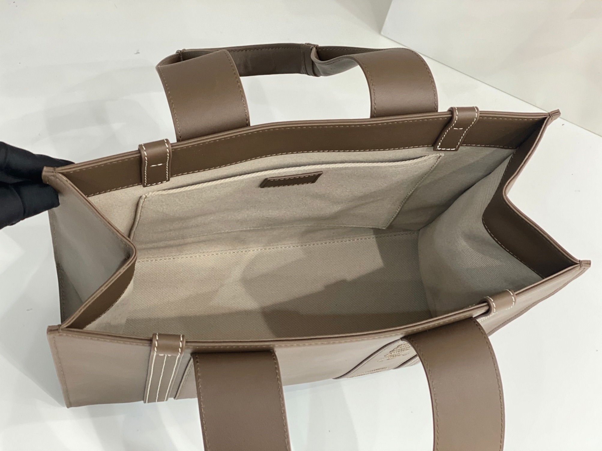 Top Quality Replica Chloe Woody Medium Tote Bag In Army Green Calfskin