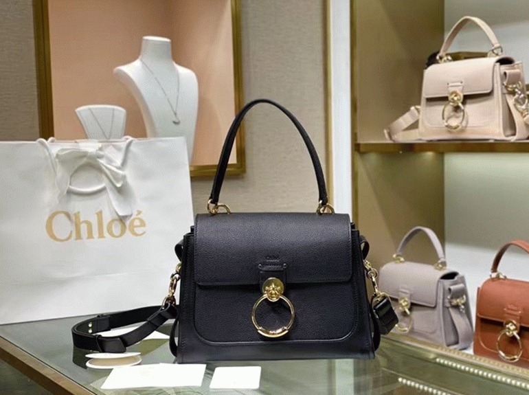 Top Quality Knockoff Chloe Small Tess Day Bag In Black Grained Leather