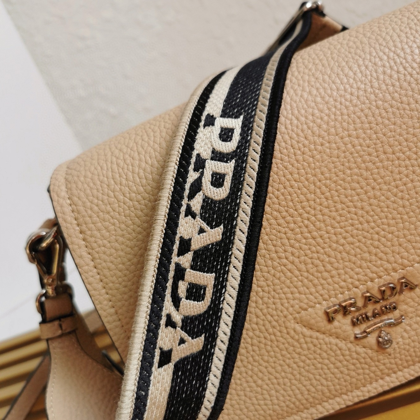Pra*a Flap Shoulder Bag Fake in Sand
