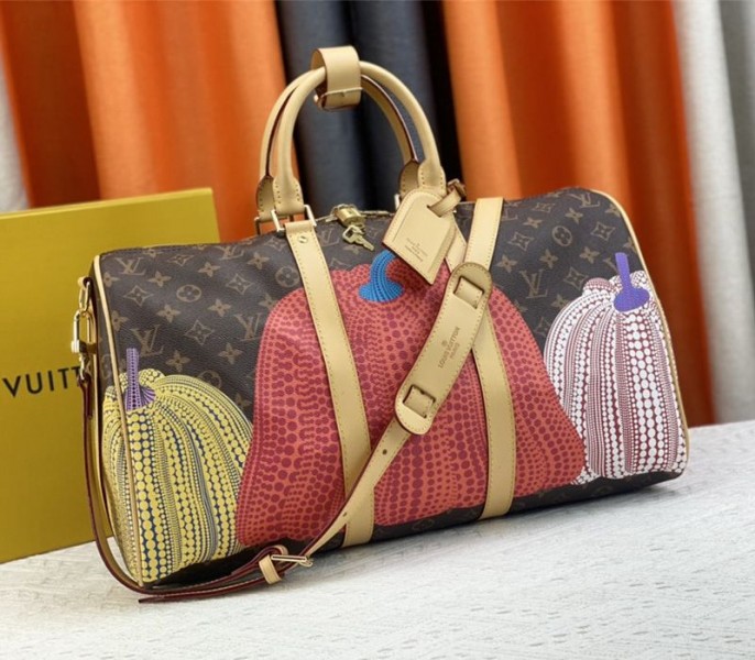L0vis Vvtt0n X YK Monogram Canvas Keepall 45 Luggage In Pumpkin