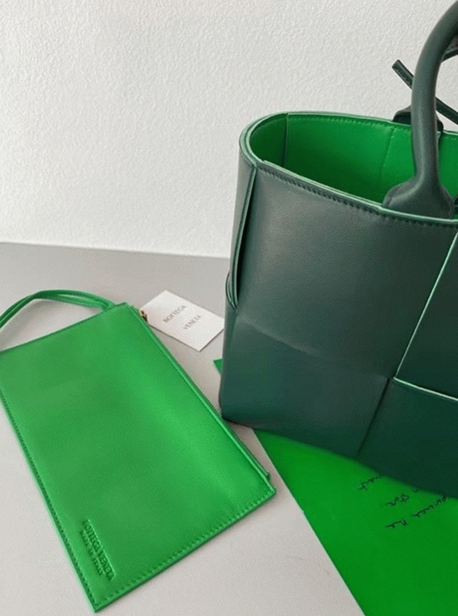 Fake B0tt*ga Ven*ta Arco Small Tote Green