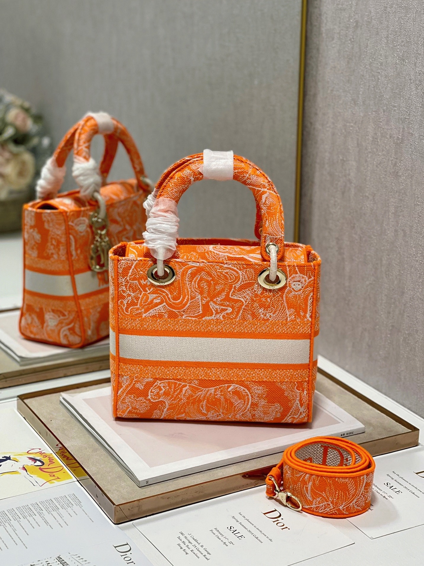 D10r Lady D-Lite Medium Bag Fake in Fluorescent Orange Toile de Jouy Reverse Embroidery