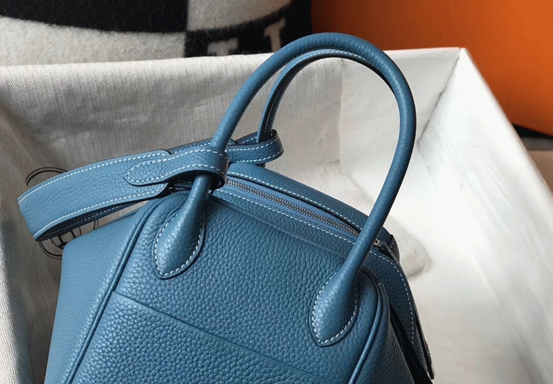 Replica H**me5 Lindy 26cm bag in blue jean fabric