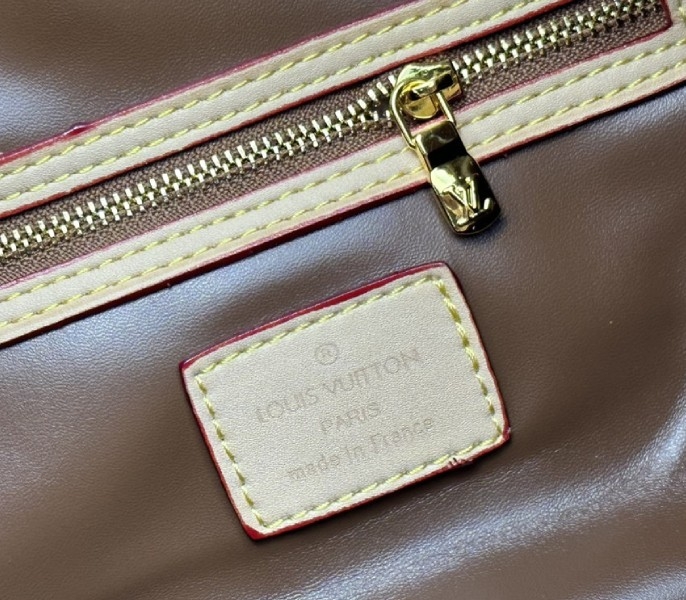 L0vis Vvtt0n Speedy P9 Bandouliere 40 Bag In Hot Pink