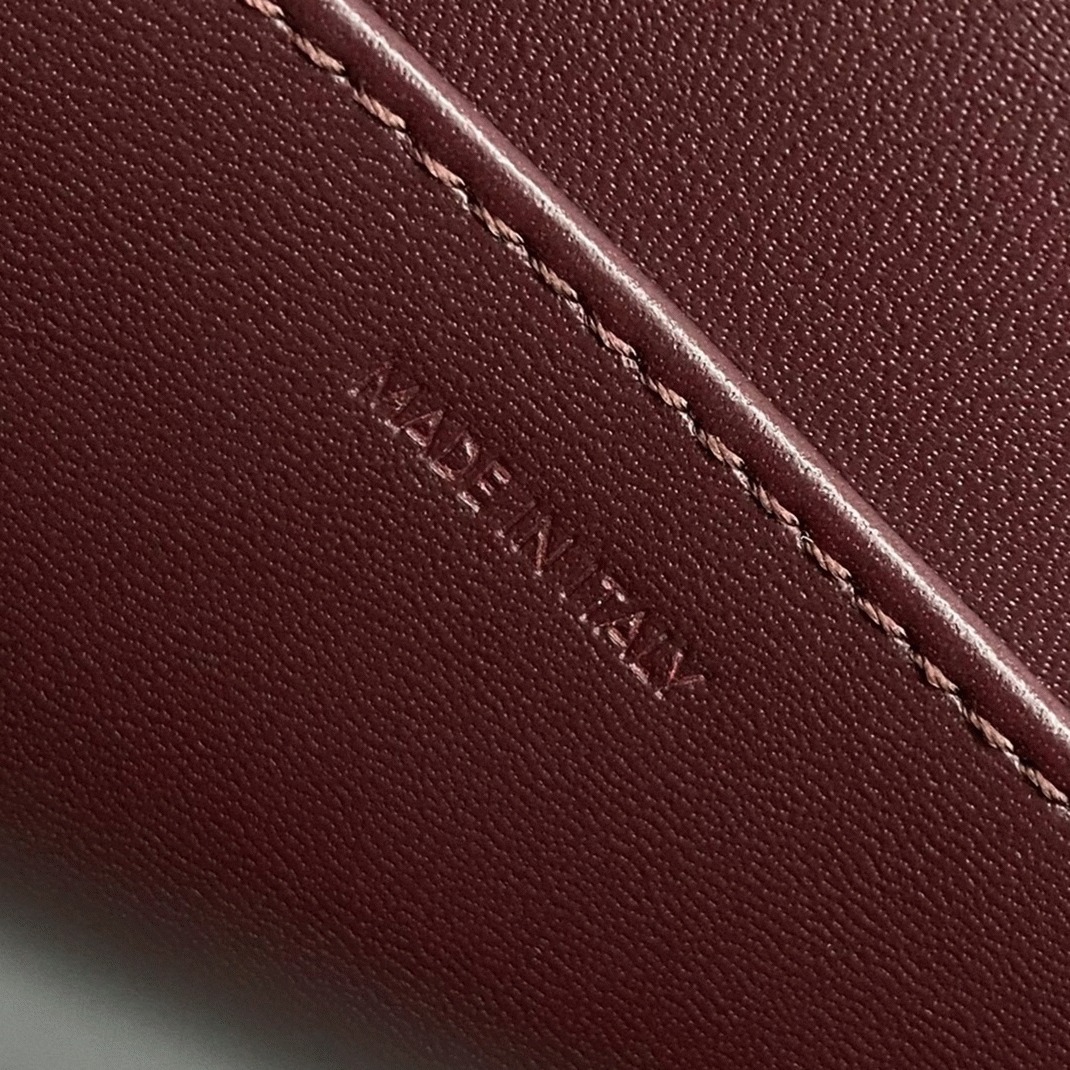 Top Quality Replica Ce1i*e Classic Box Teen Bag In Burgundy