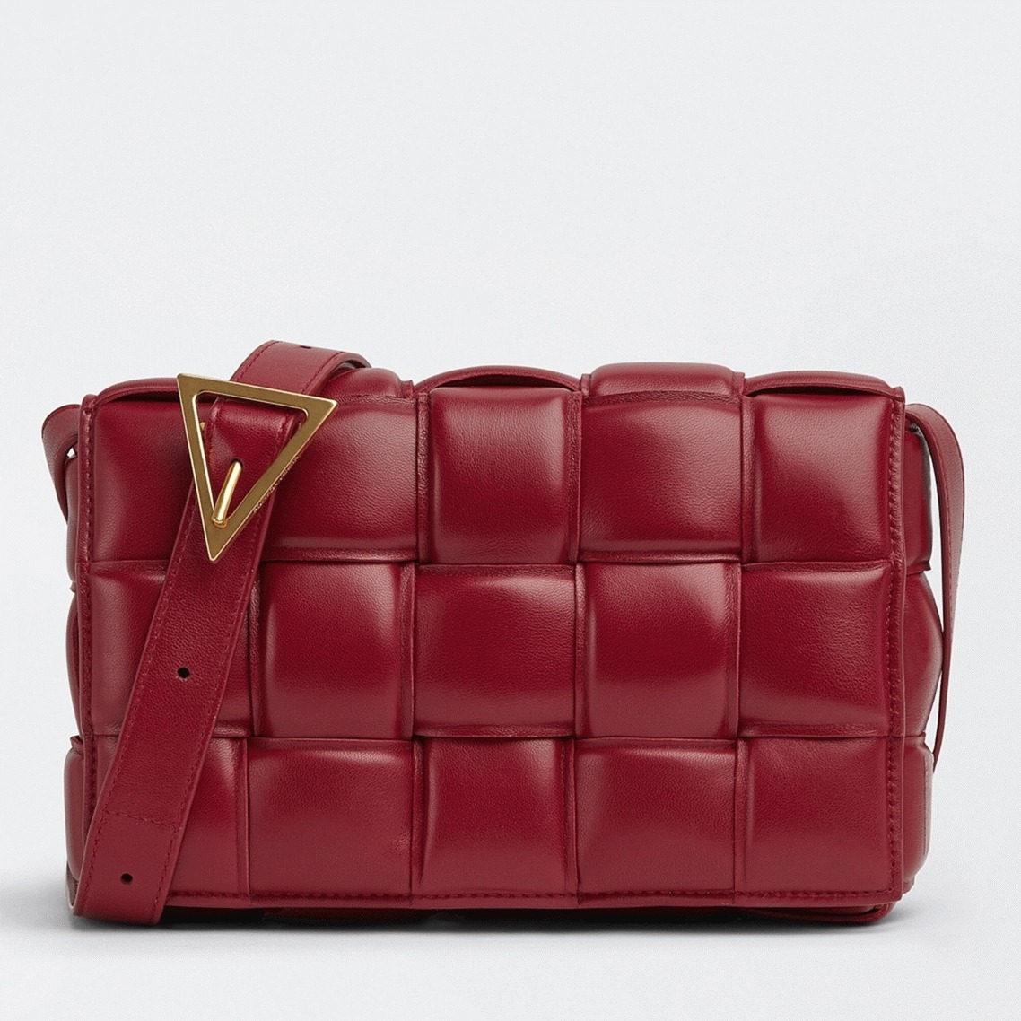 Top Quality Faux B0tt*ga Ven*ta Padded Cassette Bag In Dark Red