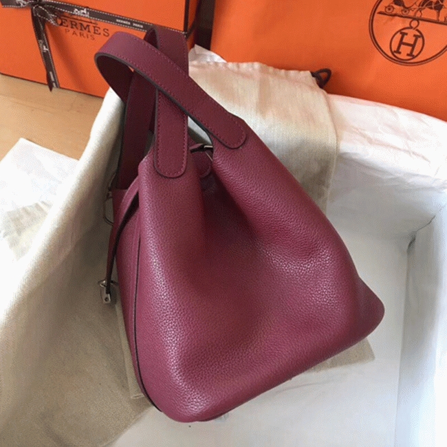 Ruby fake H**me5 Picotin Lock 22cm handbag