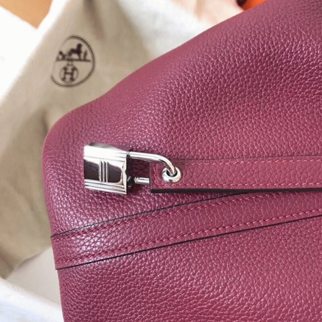 Ruby fake H**me5 Picotin Lock 22cm handbag