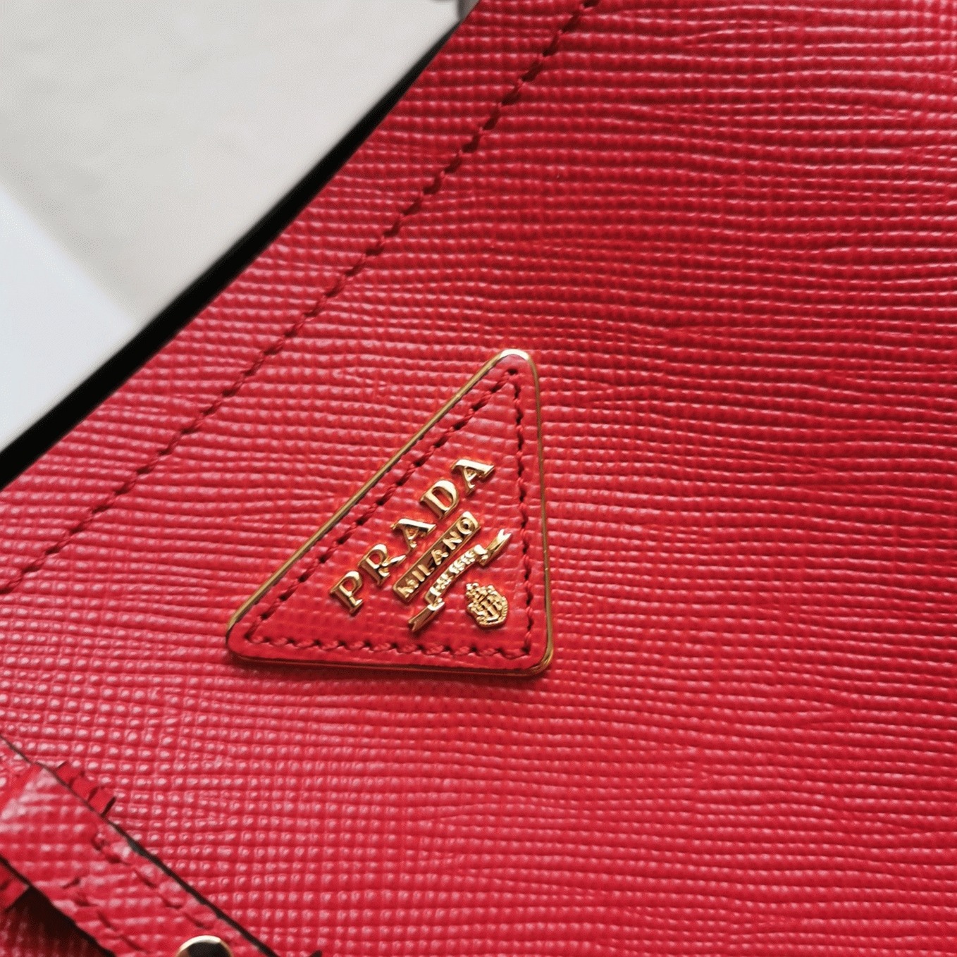 Red Pra*a Medium Panier Bag Fake