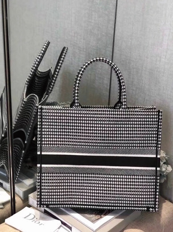 D10r Large Book Tote Bag Fake in Houndstooth Embroidered Canvas