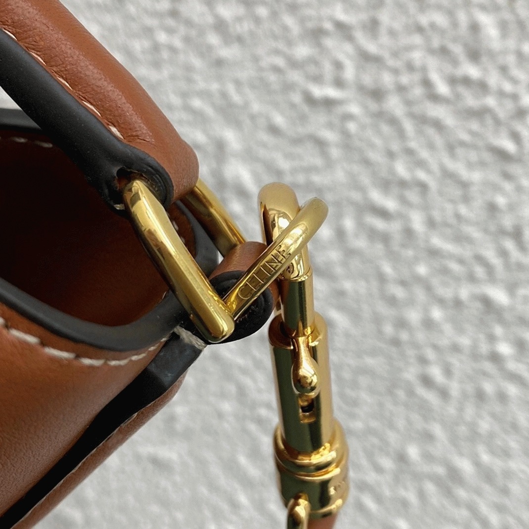 Brown Ce1i*e Bucket 16 Replica Bag