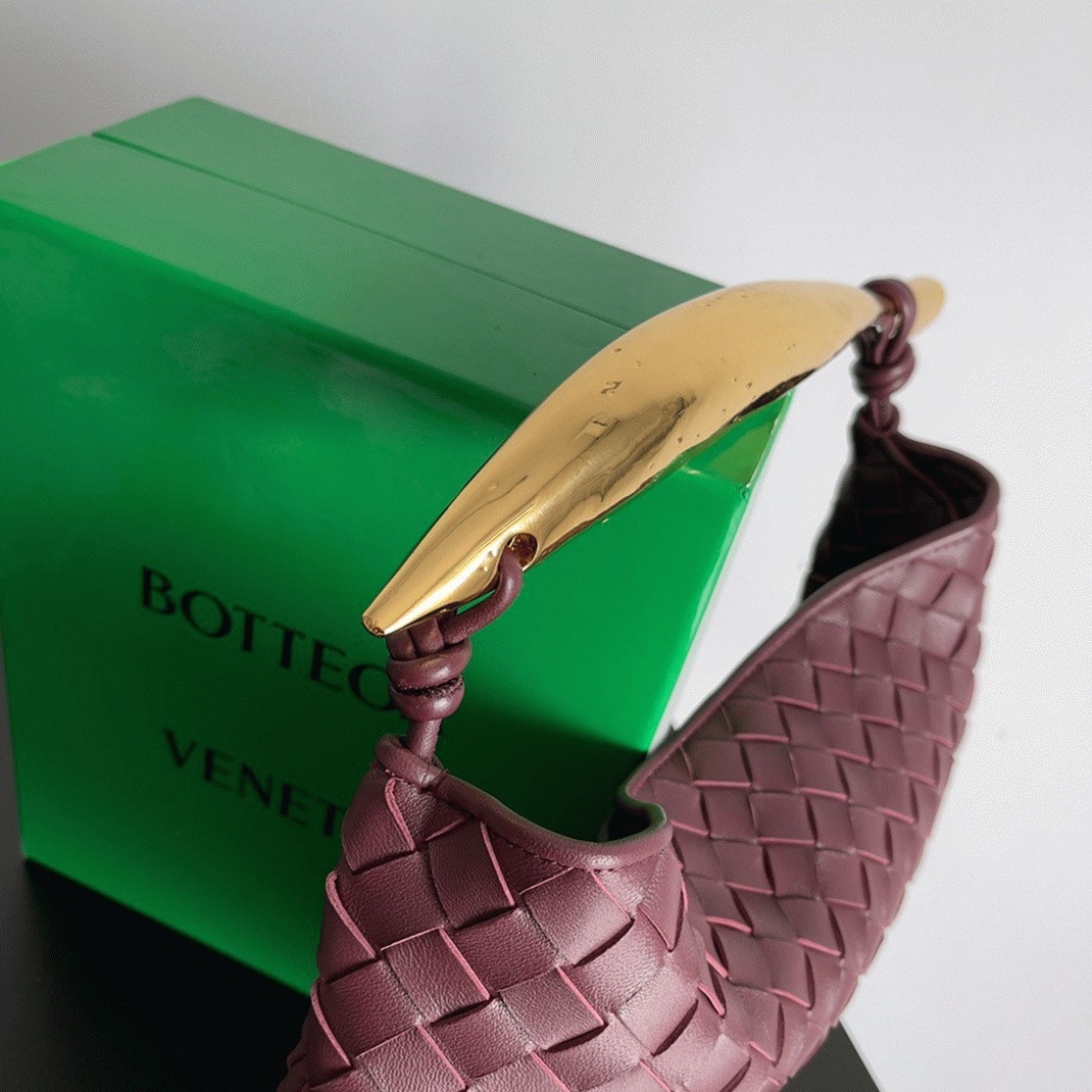 Fake B0tt*ga Ven*ta Sardine Small Bag Barolo