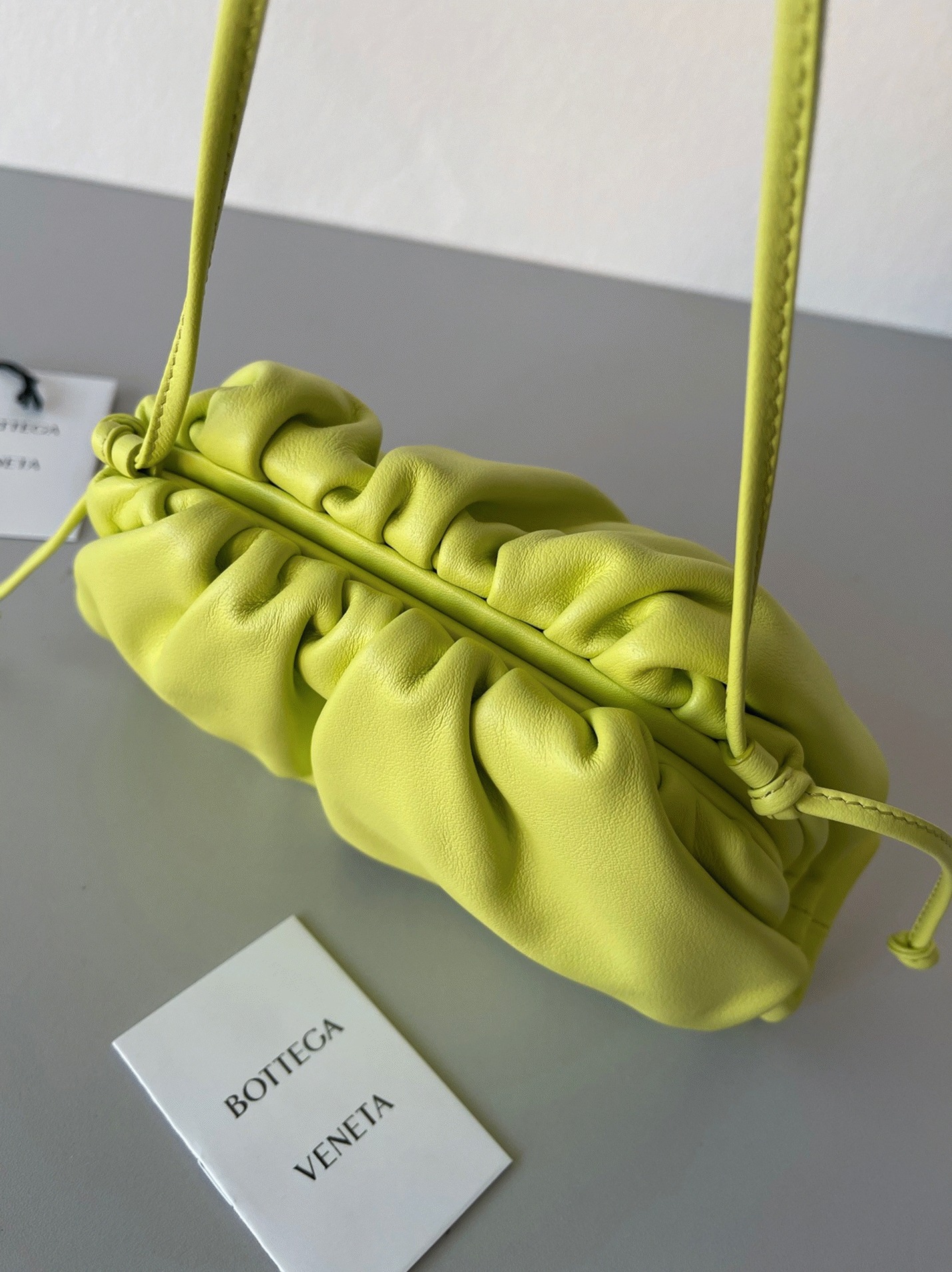 Replica B0tt*ga Ven*ta Mini Pouch with Strap Kiwi