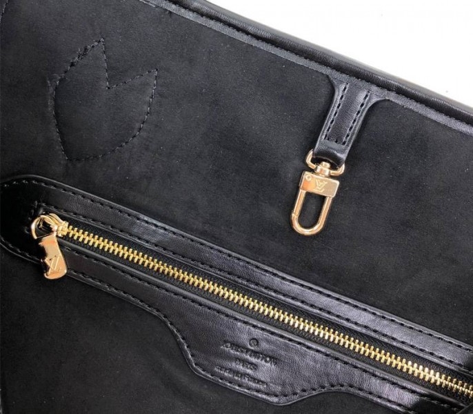 L0vis Vvtt0n Neverfull MM Tote In Black