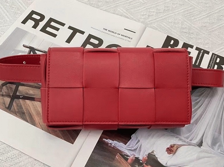 Replica B0tt*ga Ven*ta Cassette Belt Bag Red