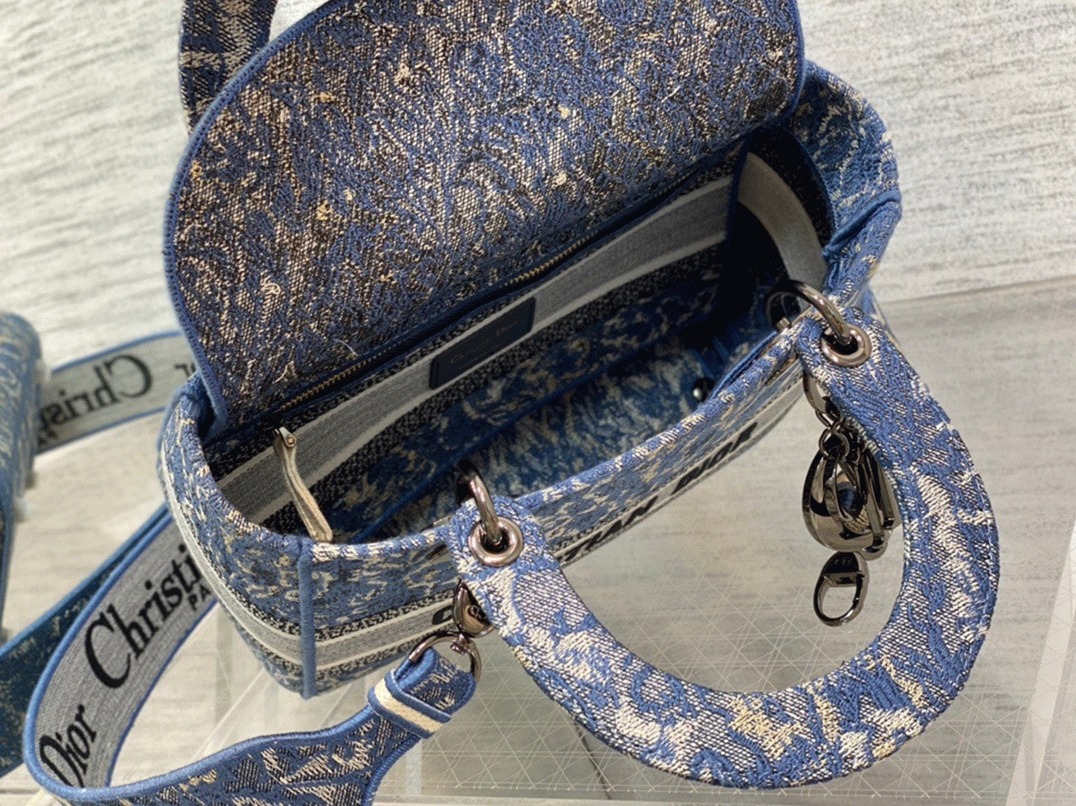 D10r Lady D-Lite Medium Bag Replica in Blue Brocart Denim-Effect Embroidery