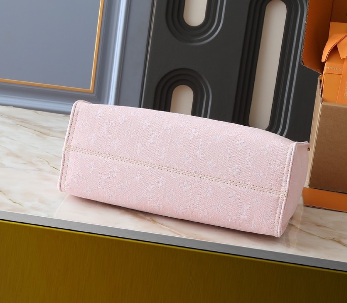 Monogram Denim OnTheGo MM In Washed Pink
