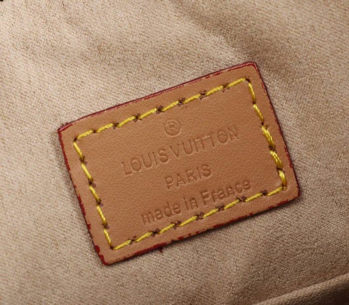 L0vis Vvtt0n Monogram Canvas Odeon MM Bag In Natural