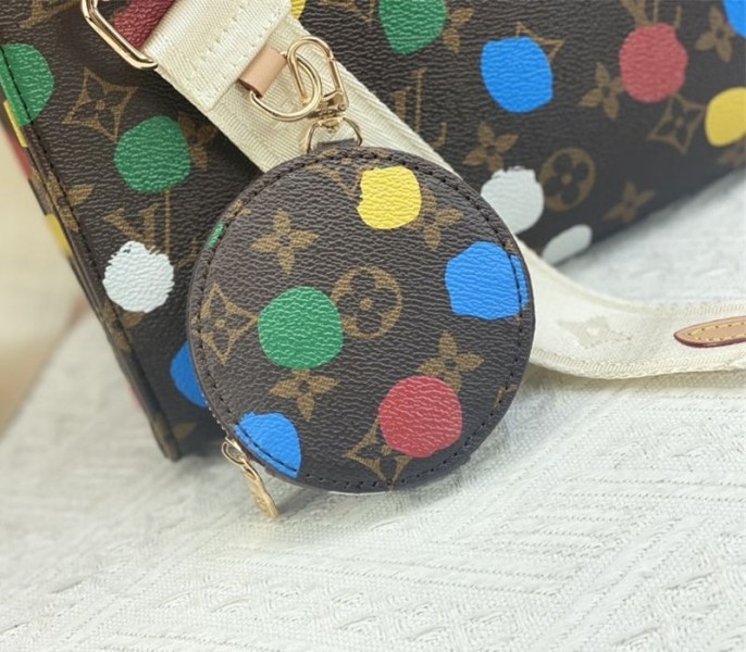 L0vis Vvtt0n X YK Monogram Canvas Onthego PM Tote