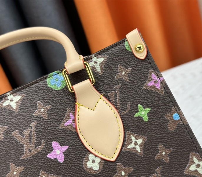 L0vis Vvtt0n Monogram Craggy Onthego PM Tote In Chocolate