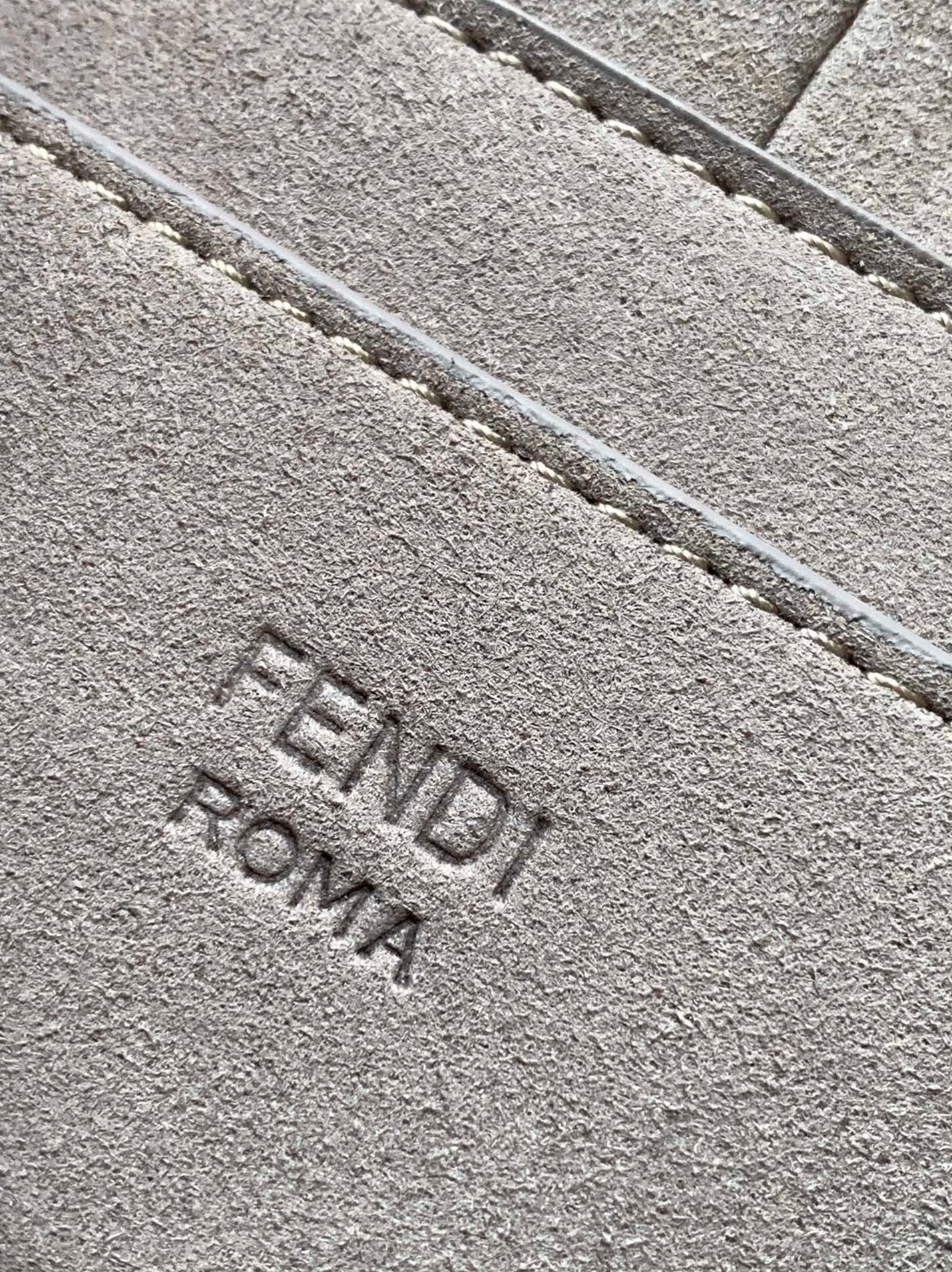 Top Quality Fake F**di C’mon Small Bag in Grey