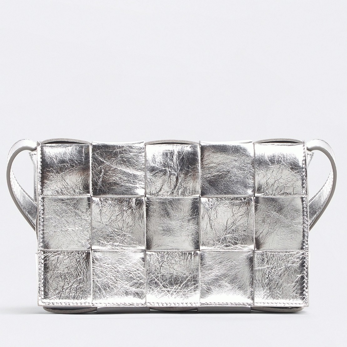 Top Quality Knockoff B0tt*ga Ven*ta Cassette Bag In Silver