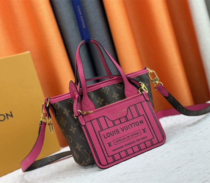 L0vis Vvtt0n Neverfull Bandouliere Inside Out BB Tote In Monogram Canvas And Rose Pondichery Leather