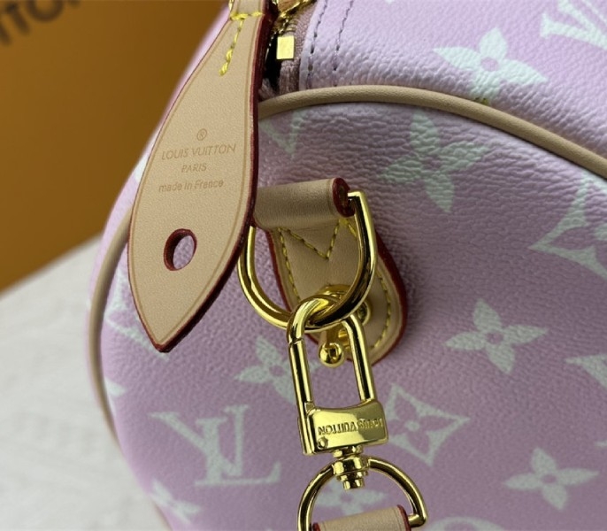 L0vis Vvtt0n Speedy P9 Bandouliere 40 Bag In Hot Pink