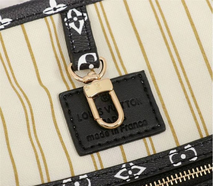 L0vis Vvtt0n Giant Neverfull MM Tote In Cream And Caramel
