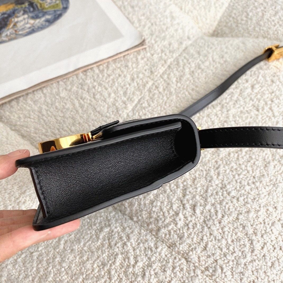 D10r 30 Montaigne Micro Bag Fake in Black Box Calfskin