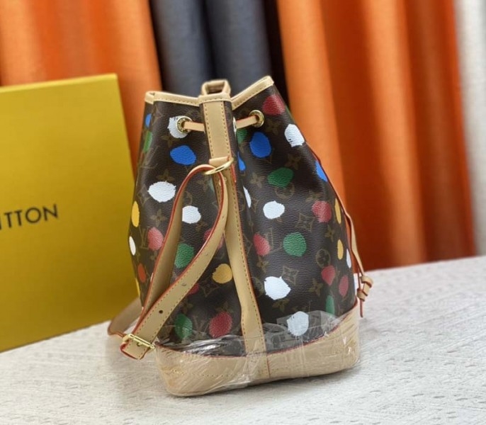 L0vis Vvtt0n X YK Monogram Canvas Noe Bag