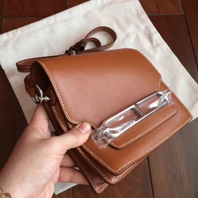 Caramel replica H**me5 Mini Sac Roulis handbag