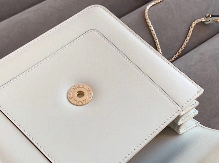 Fake Bv1g*ai Serpenti Forever Small Bag White Calfskin