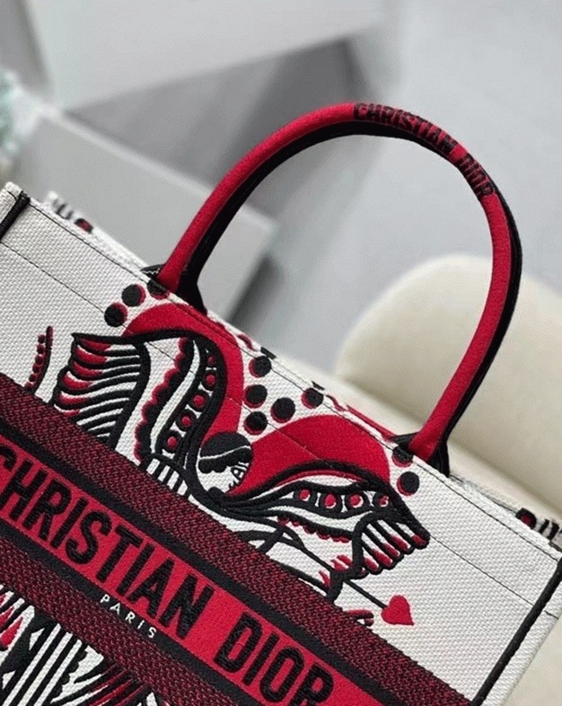 D10r Medium Book Tote Bag Fake in Latte Multicolor Cupidon Embroidery