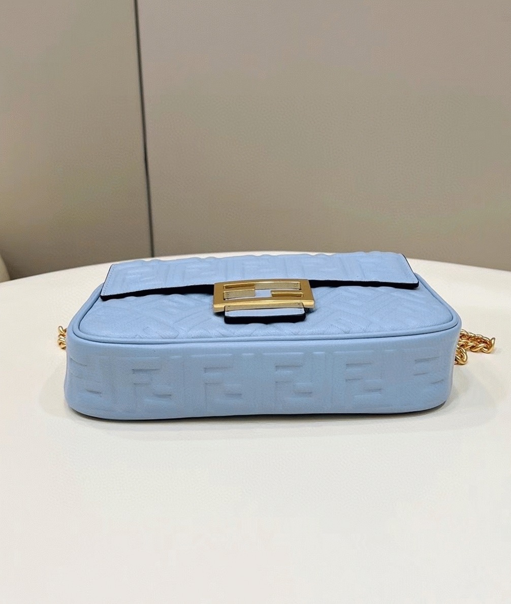 Top Quality Replica F**di Baguette Chain Midi Bag In Blue