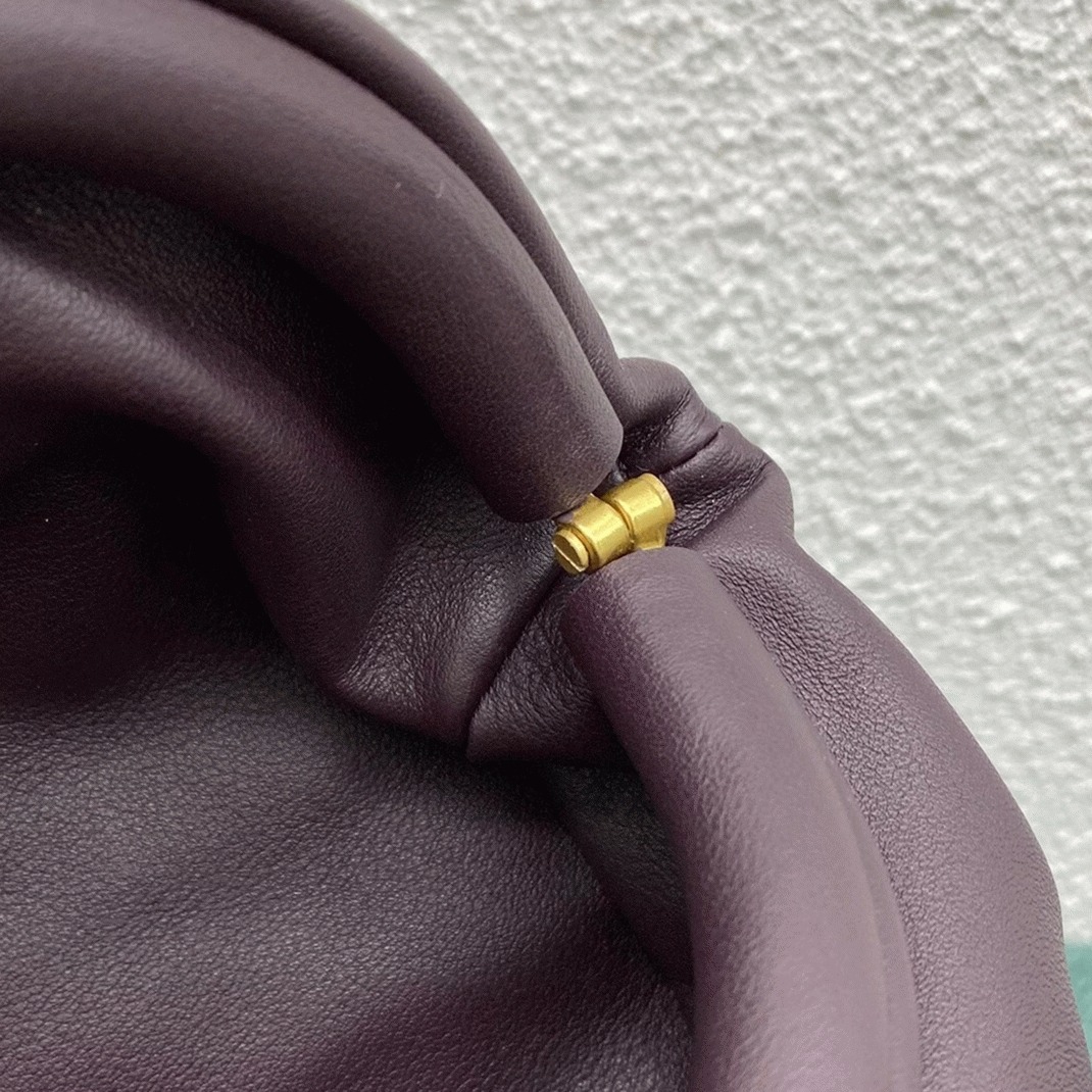 Replica B0tt*ga Ven*ta The Pouch Belt Bag Grape