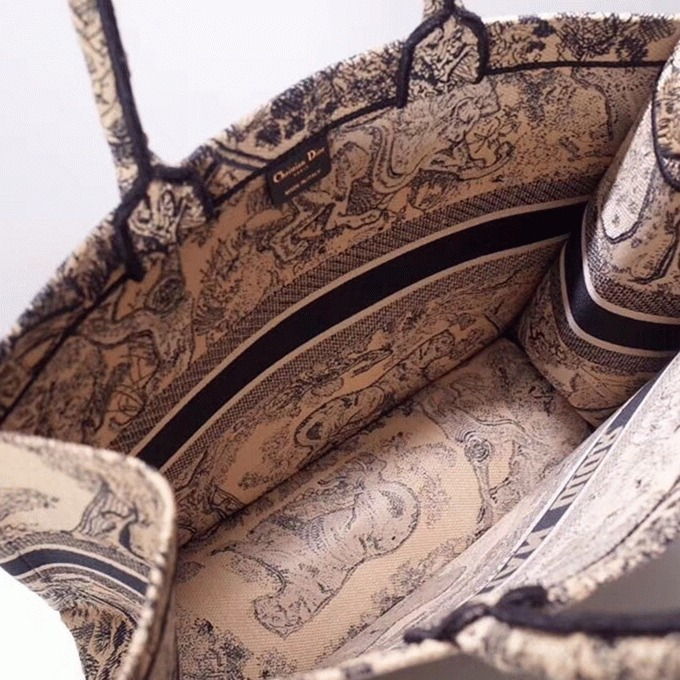 D10r Large Book Tote Bag Imitation in Blue Toile de Jouy Embroidery