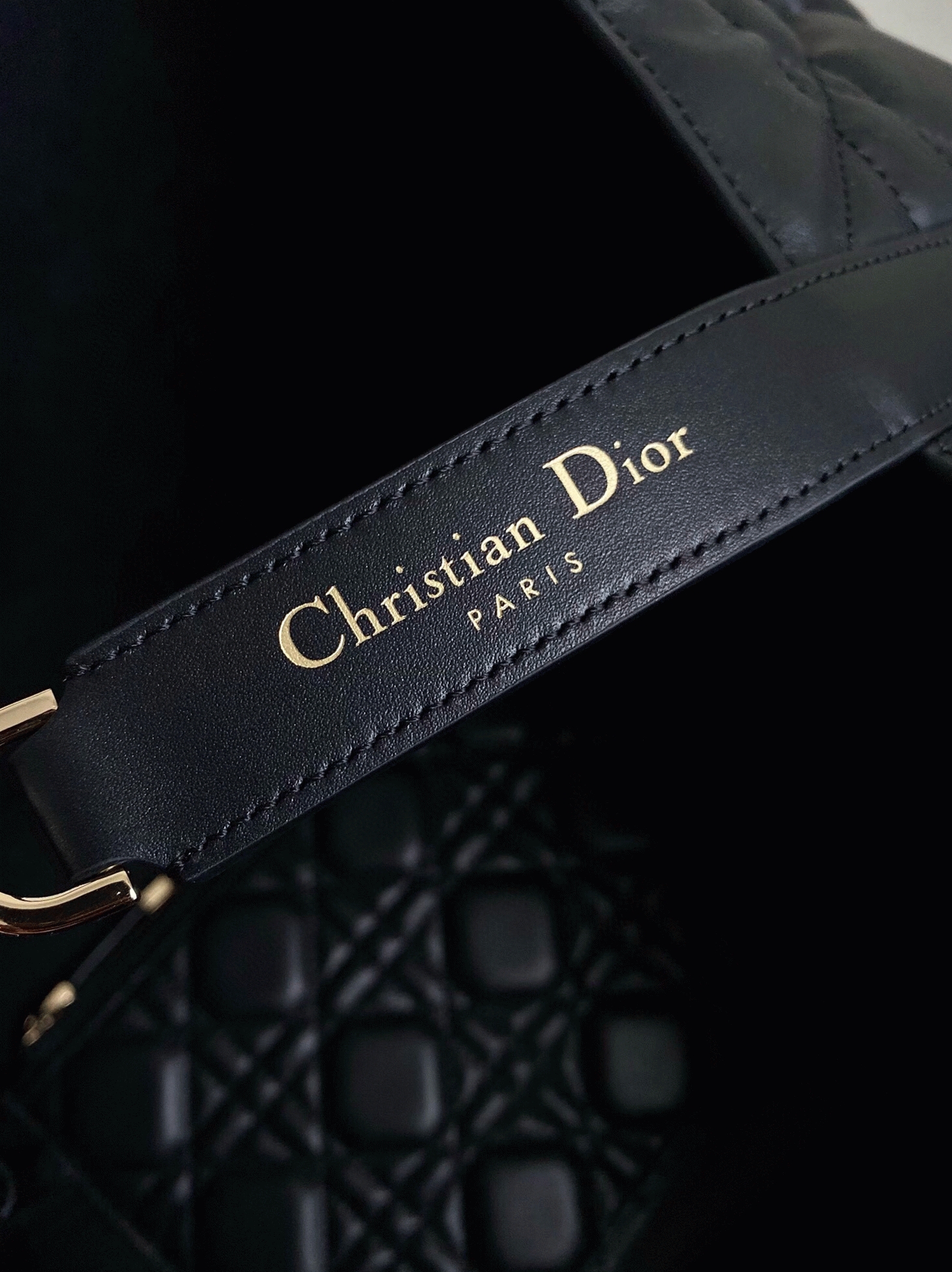 D10r Toujours Large Bag Replica in Black Macrocannage Calfskin