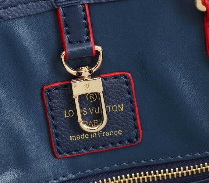 L0vis Vvtt0n Monogram Empreinte Giant Onthego MM Tote In Navy Blue
