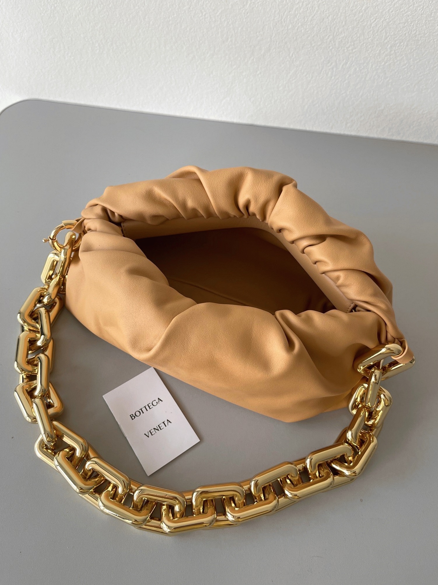 Fake B0tt*ga Ven*ta The Chain Pouch Bag Almond