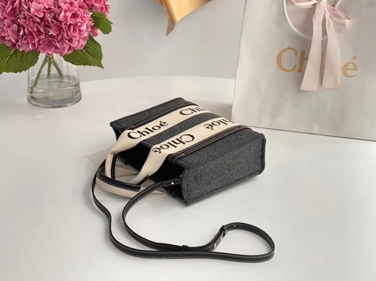 Top Quality Knockoff Previous Previous Chloe Small Woody Tote Bag In Grey Felt