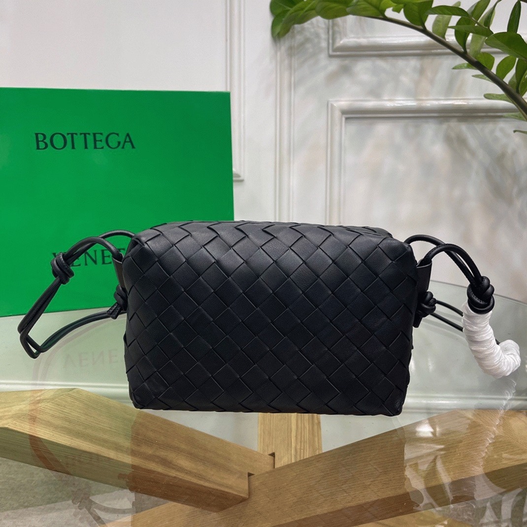 Replica B0tt*ga Ven*ta Loop Small Bag Black