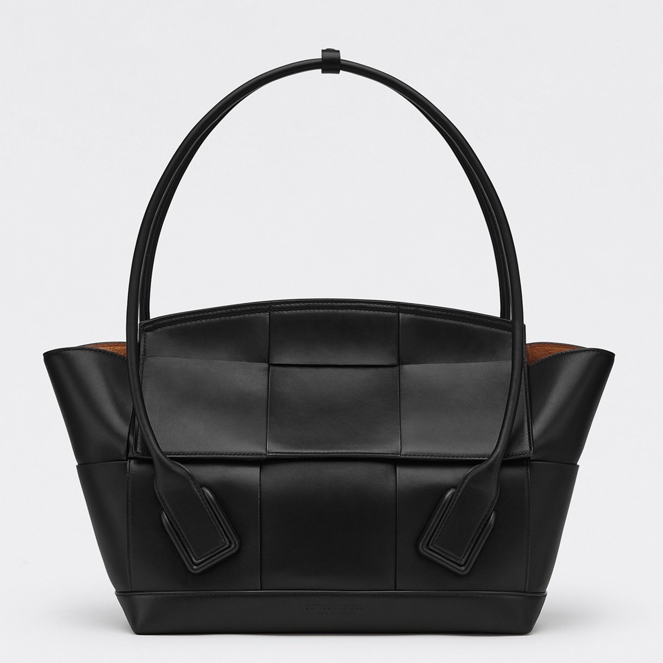 Top Quality Replica B0tt*ga Ven*ta Arco Medium Bag In Black Intrecciato Calfskin