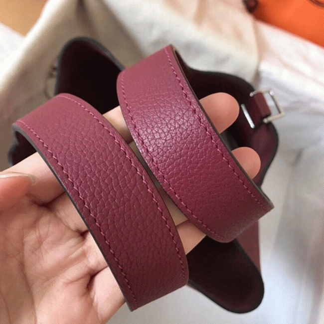 Ruby fake H**me5 Picotin Lock 22cm handbag
