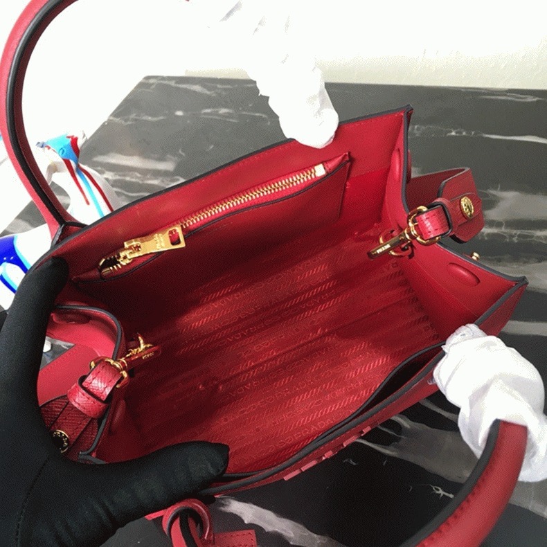 Pra*a Monochrome Small Bag Knockoff in Red