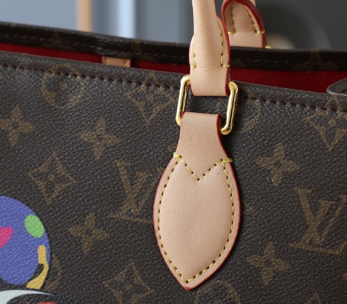 X TM Monogram Canvas OnTheGo MM With Bijou Edition