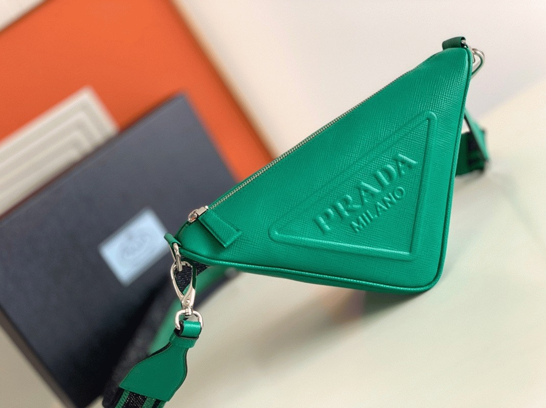 Pra*a Triangle Shoulder Bag Fake in Green