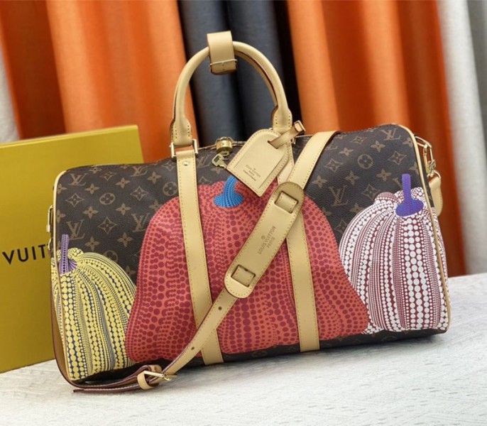 L0vis Vvtt0n X YK Monogram Canvas Keepall 45 Luggage In Pumpkin